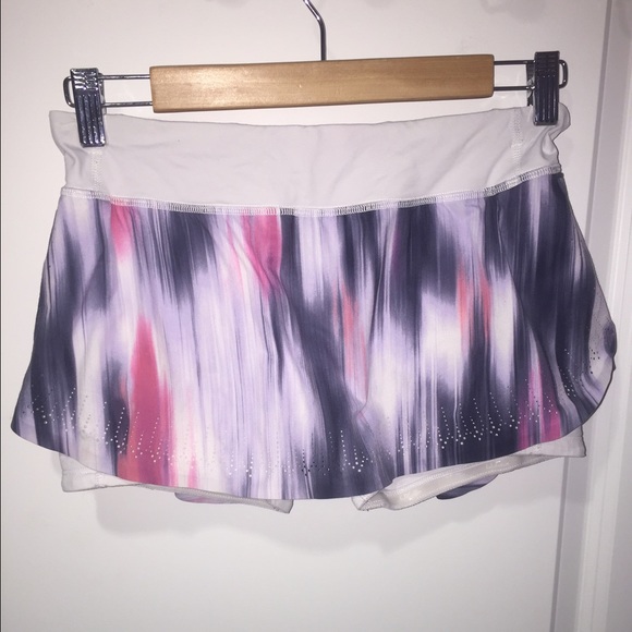 Lululemon skirt with built in spandex