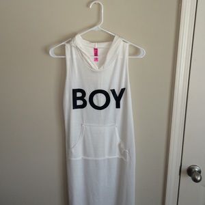 Long "boy" hooded white dress