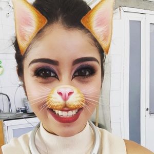 Meet your Posher, Paola