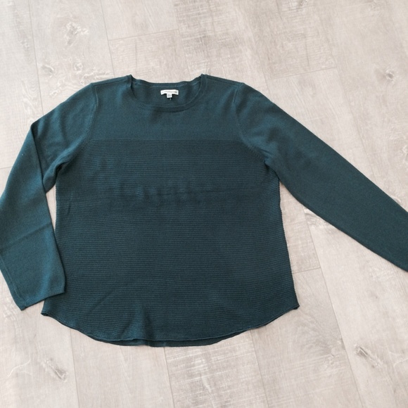 🌟💥HOST PICK!!!✨💫CROFT&BARROW sweater - Picture 3 of 4