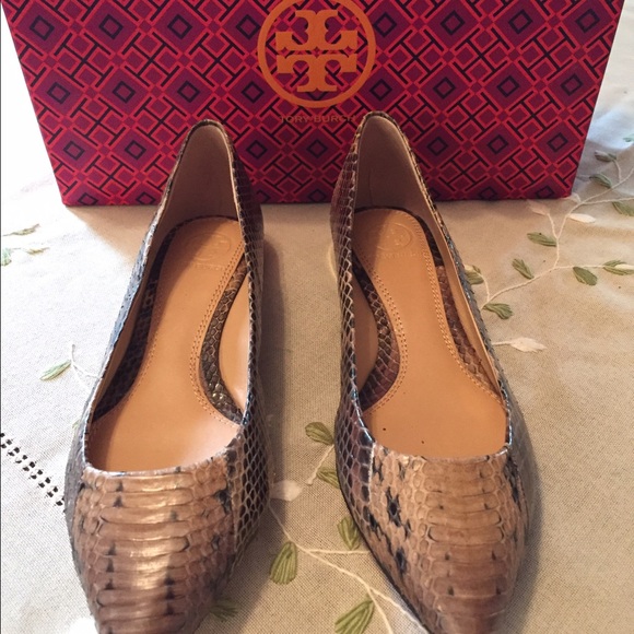 Tory  Burch flats .