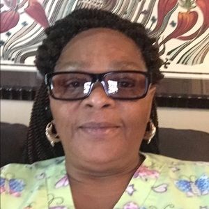 Meet your Posher, Vera