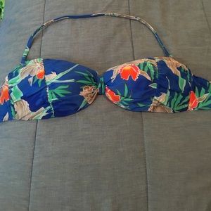Bikini top and bottom -billabong NEVER WORN