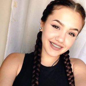 Meet your Posher, Carolyne