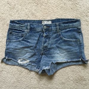 ** MUST GO** FREE PEOPLE JEAN SHORTS