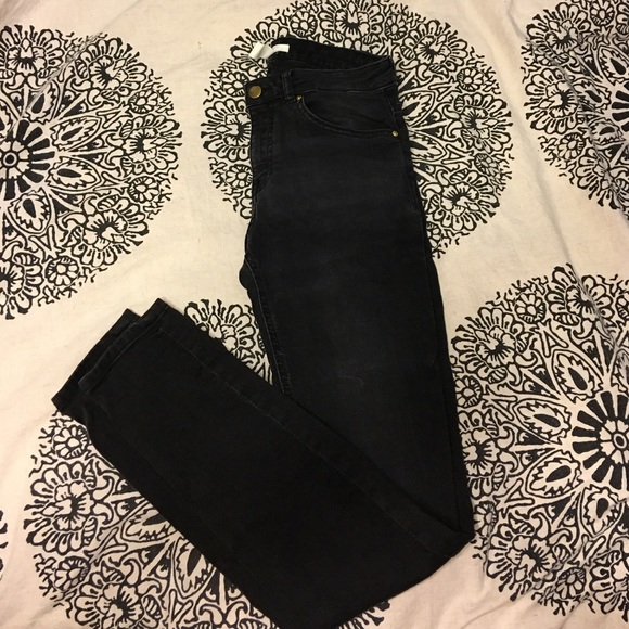 H&M high waisted skinny black jegging size 8 NWOT