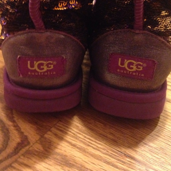 reversable sequence uggs - Picture 4 of 4