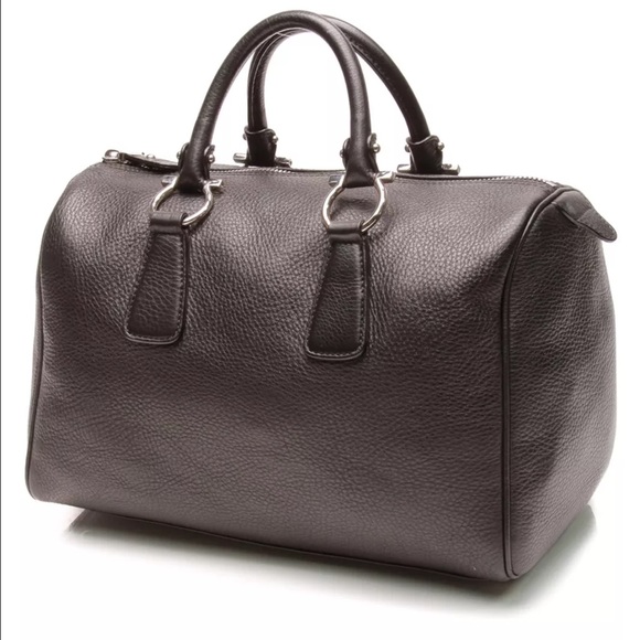 Ferragamo isabel