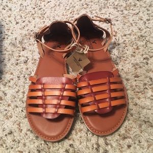 NWT American Eagle Sandals