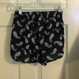 Brandy Melville shorts!