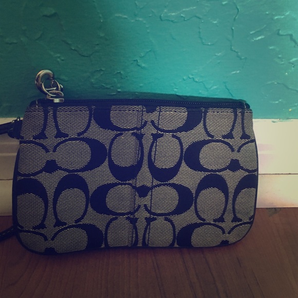Wristlet