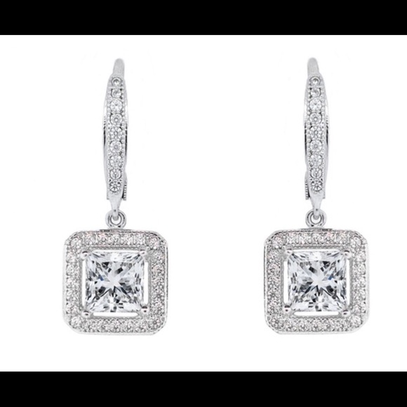 Swarovski Earrings ⚡️1HR SALE⚡️
