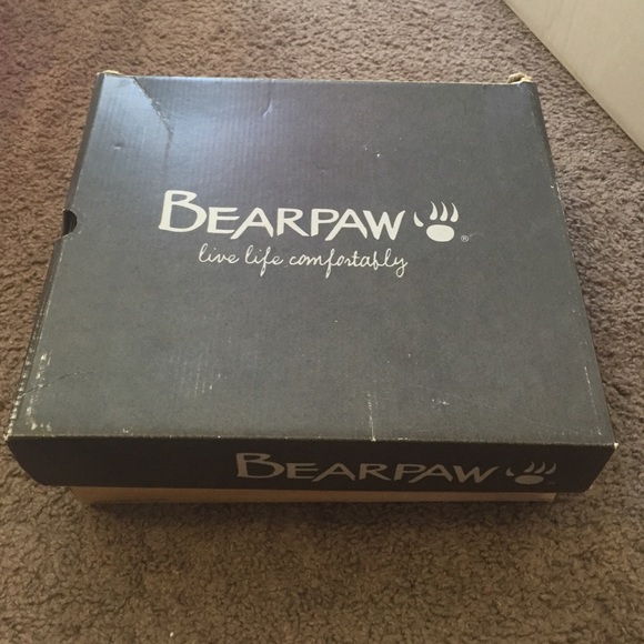 black bearpaw boots