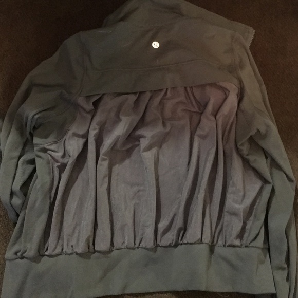 Lulu jacket - Picture 2 of 3
