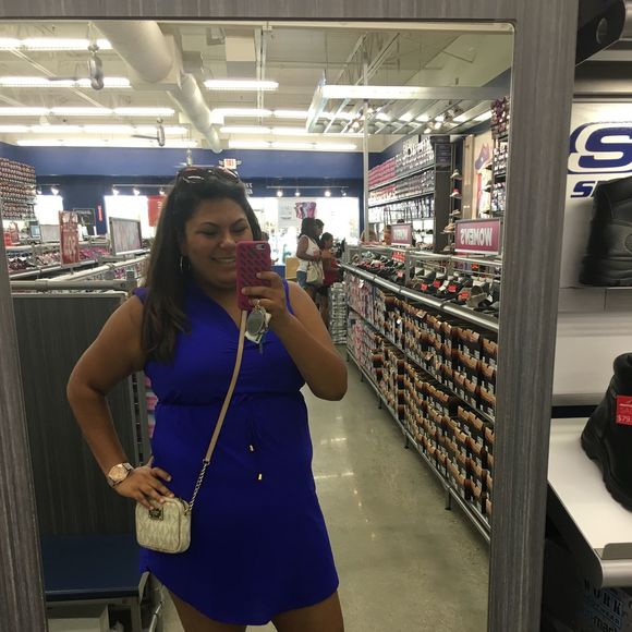 Meet your Posher, Falon - Picture 1 of 1