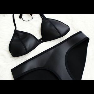 black matte triangl dupe