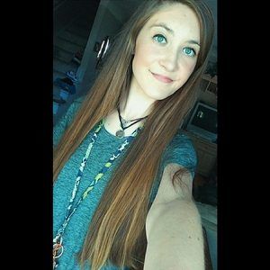 Meet your Posher, Maya