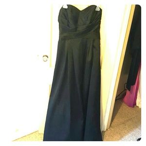 Elegant Straples Evening Gown