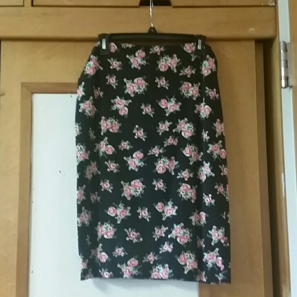 Pencil skirt