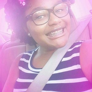 Meet your Posher, Cierra