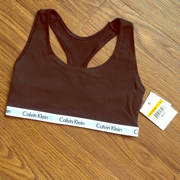 Calvin Klein sports bra ✨NWT✨