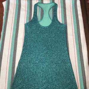 Brand new lululemon tank without tags