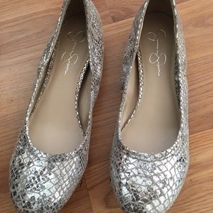 Jessica Simpson Python flat 10 40 like new