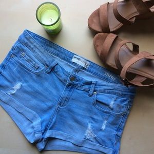 Flirty stretch jean shorts