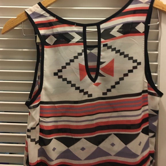 Tank top - Picture 3 of 3