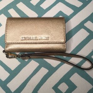 Michael Kors Wristlet Iphone 5/5s