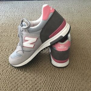 New Balance sneakers size 8