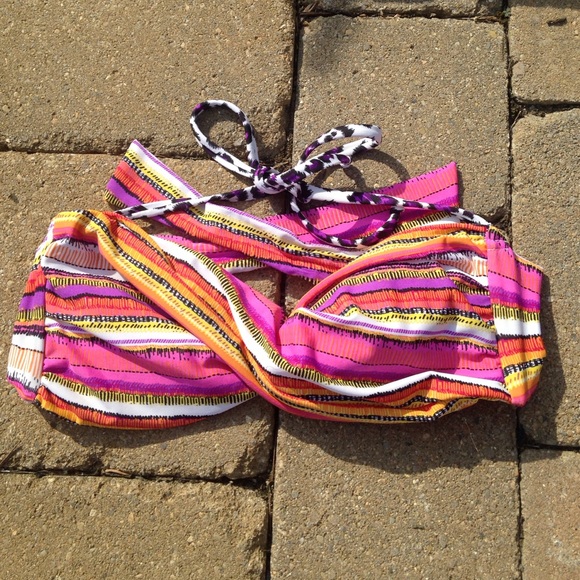 Patterned Bikini Top Bundle🌺 - Picture 2 of 3