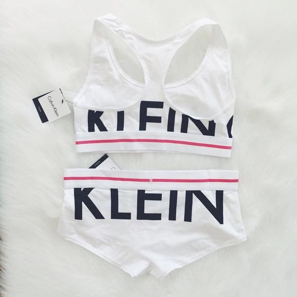 💋Calvin Klein Bralette & Boyshort Set - Picture 3 of 4