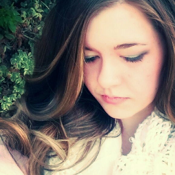 Meet your Posher, Andrea