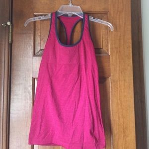 Lululemon deep red tank