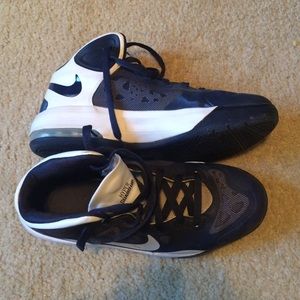 Nike Men's Hyper Guard Up Basketball shoes
