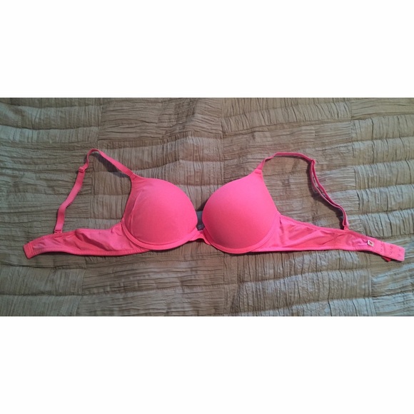 VS Bra barely worn