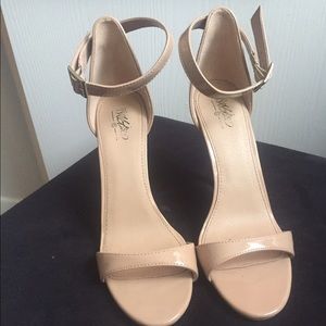Mossimo Nude Heels (4 in)