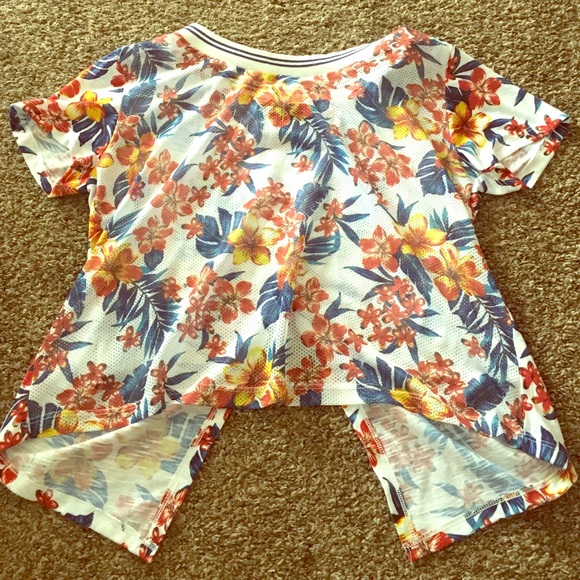 Hip Hawaiian Crop Top🌸