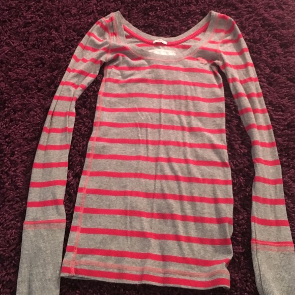 Long sleeve gray & pink stripe shirt.