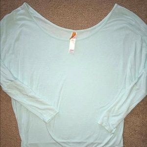 Lucy scoop neck shirt