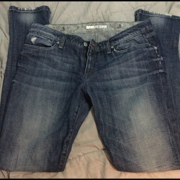 Distressed Joes Jeans Chelsea sz 31