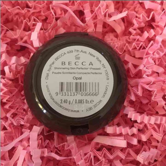 BECCA GLOW ON THE GO - Picture 3 of 3