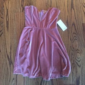 Tobi pink velvet Sweetheart dress