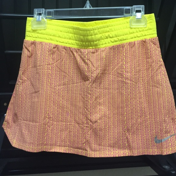 Nike tennis skort