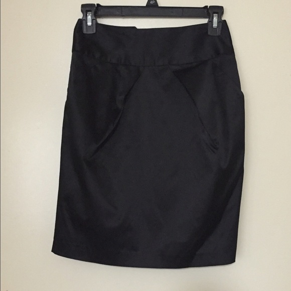 Satin pleated skirt