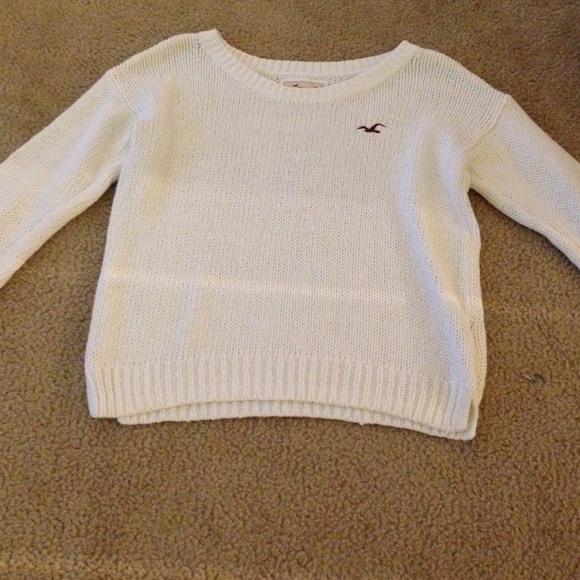 Creme/white Hollister sweater