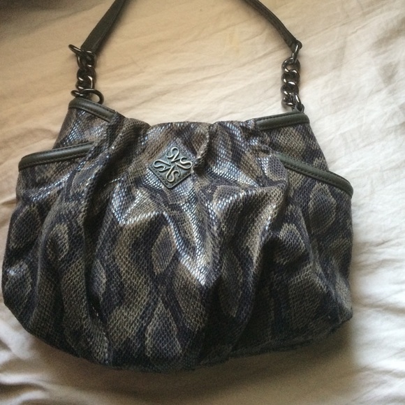 Simply Vera Vera  Wang Alicia Chevron hobo NWOT