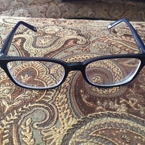 Meet your Posher, Deirdre