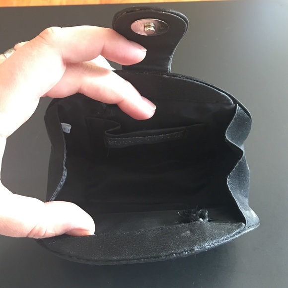 Shell Clutch - Picture 3 of 4